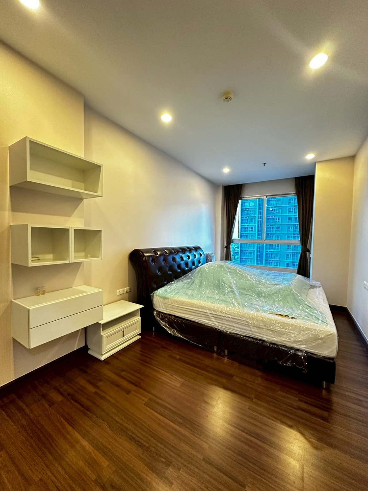 ให้เช่า💥คอนโดใกล้สาทร💥คอนโด ศุภาลัย ไลท์ สาทร-เจริญราษฎร์ ใกล้ BTS สุรศักดิ์  และ เทอร์มินอล 21***ราคา 15,500 บาท***SPL49211B1BS Loading...