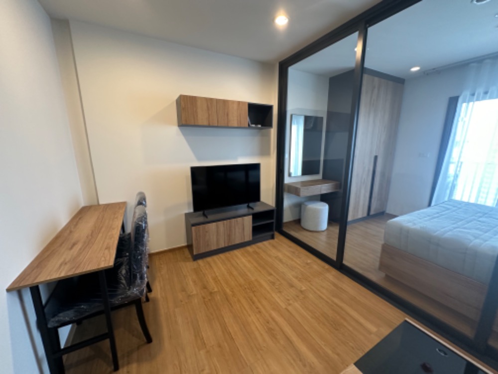 ให้เช่าคอนโดลาดพร้าว เซ็นทรัลลาดพร้าว : 🔥ให้เช่าด่วน 🔥The Line Vibe ห้องกว้าง ตกแต่งครบทั้ง เฟอร์นิเจอร์ - เครื่องใช้ไฟฟ้า พร้อมเข้าอยู่ทันที เดินทางสะดวก ใกล้ BTS 5 แยกลาดพร้าว ❗