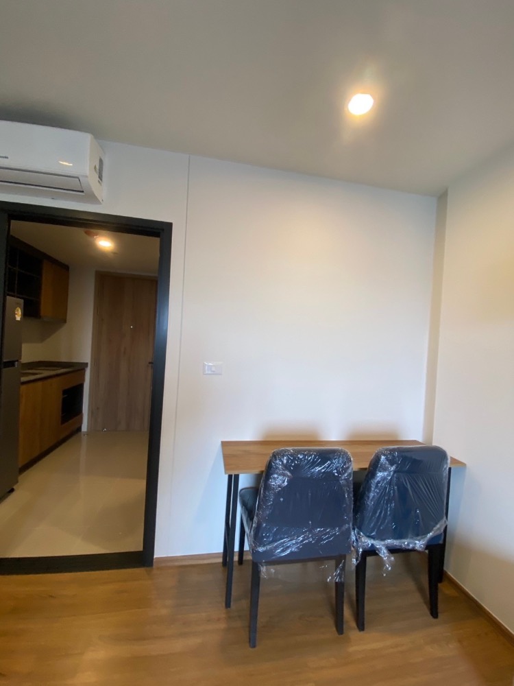 For RentCondoLadprao, Central Ladprao : 🔥For Rent Now! 🔥The Line Vibe, spacious room, fully furnished with furniture and appliances, ready to move in immediately. Convenient location near BTS 5 Yaek Ladprao station❗