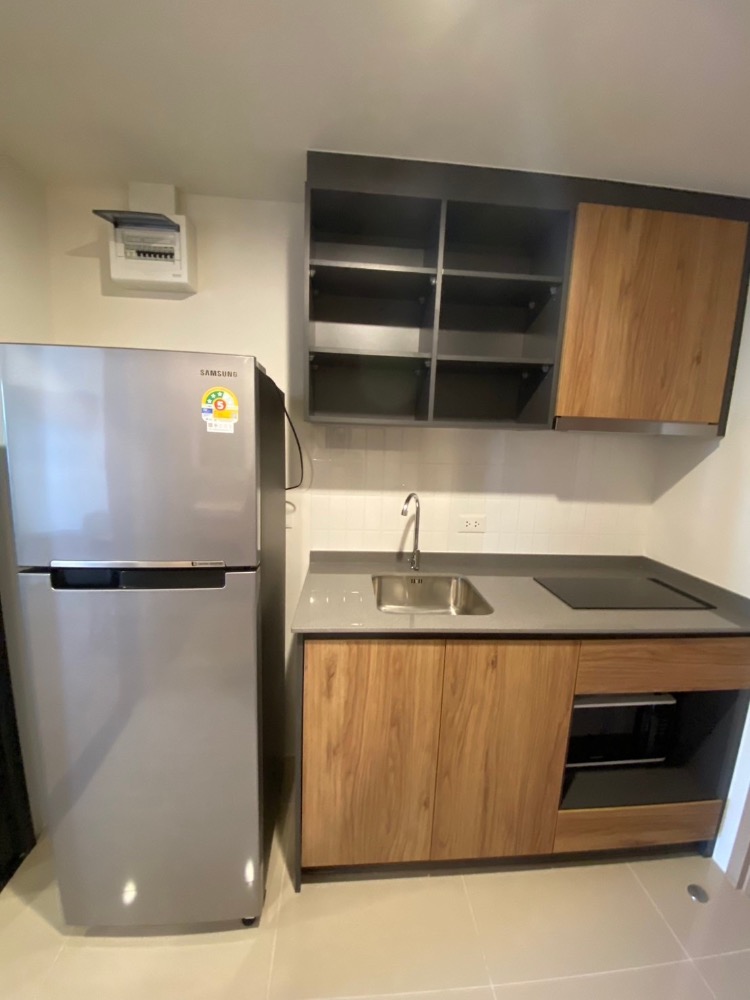 For RentCondoLadprao, Central Ladprao : 🔥For Rent Now! 🔥The Line Vibe, spacious room, fully furnished with furniture and appliances, ready to move in immediately. Convenient location near BTS 5 Yaek Ladprao station❗