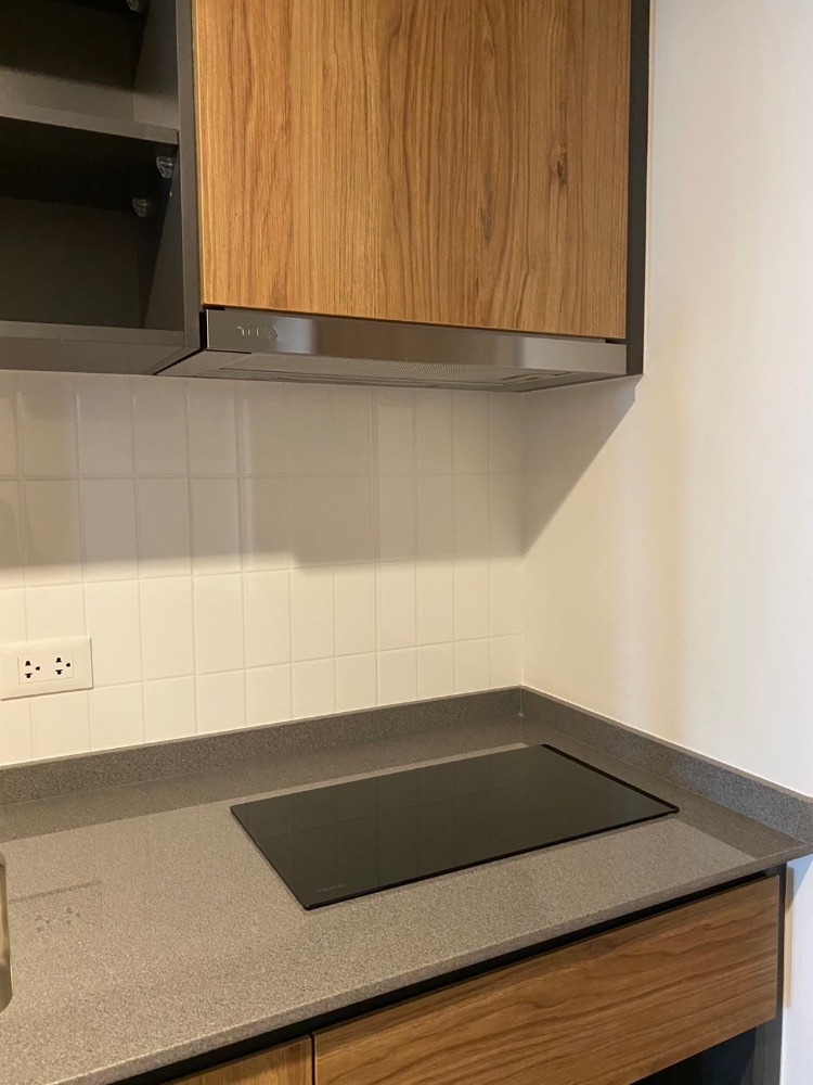 For RentCondoLadprao, Central Ladprao : 🔥For Rent Now! 🔥The Line Vibe, spacious room, fully furnished with furniture and appliances, ready to move in immediately. Convenient location near BTS 5 Yaek Ladprao station❗