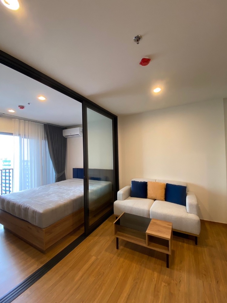 For RentCondoLadprao, Central Ladprao : 🔥For Rent Now! 🔥The Line Vibe, spacious room, fully furnished with furniture and appliances, ready to move in immediately. Convenient location near BTS 5 Yaek Ladprao station❗