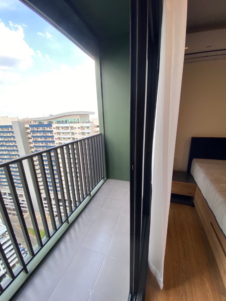 For RentCondoLadprao, Central Ladprao : 🔥For Rent Now! 🔥The Line Vibe, spacious room, fully furnished with furniture and appliances, ready to move in immediately. Convenient location near BTS 5 Yaek Ladprao station❗