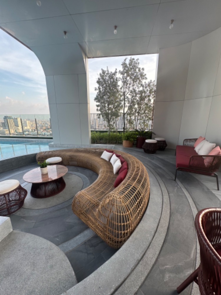 For RentCondoLadprao, Central Ladprao : 🔥For Rent Now! 🔥The Line Vibe, spacious room, fully furnished with furniture and appliances, ready to move in immediately. Convenient location near BTS 5 Yaek Ladprao station❗