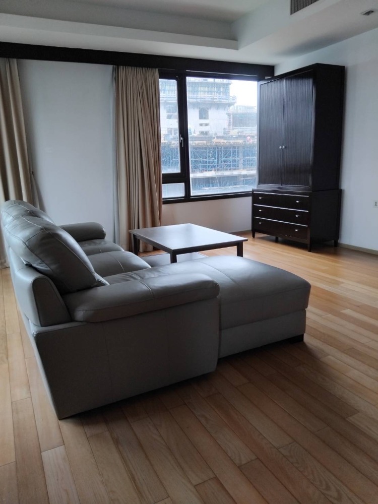 For RentCondoWitthayu, Chidlom, Langsuan, Ploenchit : Condo for rent, PRIVE By Sansiri, Soi Ruamrudee, interested please contact 0974244615