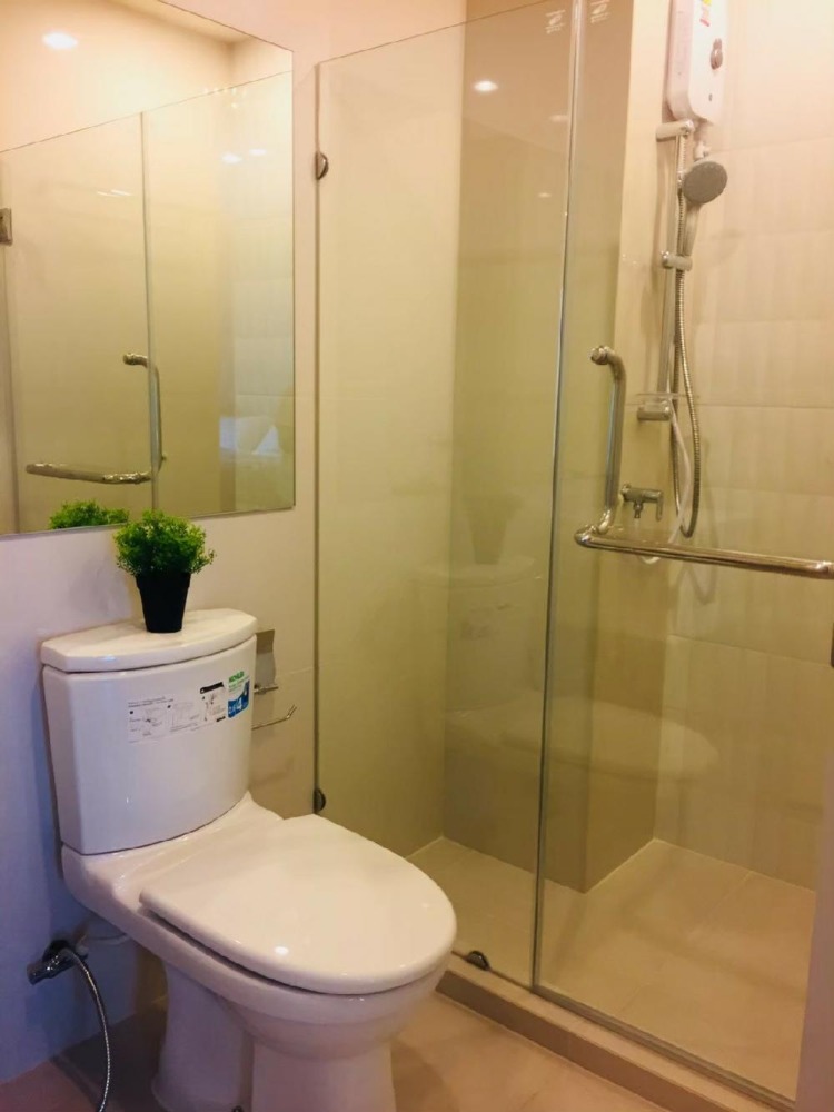 ให้เช่าคอนโดพระราม 9 เพชรบุรีตัดใหม่ RCA : 💥DL-5794💥ว่าง ให้ เช่า  ไลฟ์ อโศก 👉แอดไลน์ @rentbkk