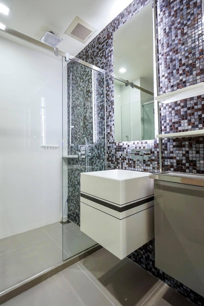 For SaleCondoSiam Paragon ,Chulalongkorn,Samyan : The Room Rama 4【𝐒𝐄𝐋𝐋】🔥A design that combines luxury with simplicity in the heart of Bangkok, ready to move in🔥 Contact Line ID: @hacondo