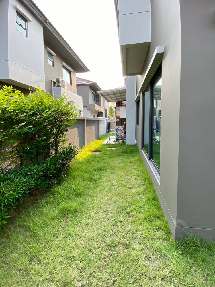 ขายบ้านมีนบุรี-ร่มเกล้า : บ้านเดี่ยว วิวสวนโครงการ เวนิว พระราม9 (Venue Rama 9)