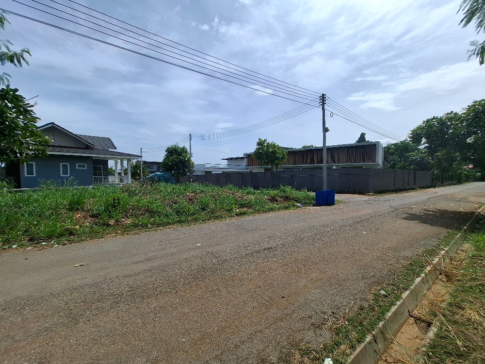 ขายที่ดินโคราช นครราชสีมา : ขายที่ดิน แปลงสวยบนเนิน วิวเขาใหญ่ สภาพแวดล้อมดีมาก , นครราชสีมา