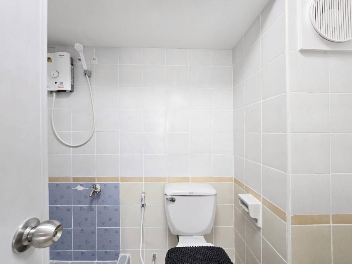 ขายคอนโดเสรีไทย-นิด้า : 🔥 อย่ารอช้า! คอนโด 2 ห้องนอน 1 ห้องน้ำ  ระเบียงกว้างนั่งชิลๆ ได้ทุกวัน 📍ทำเลปัง ใกล้เดอะมอลล์ บางกะปิ 🌳อัสสกาญจน์เพลส🌳