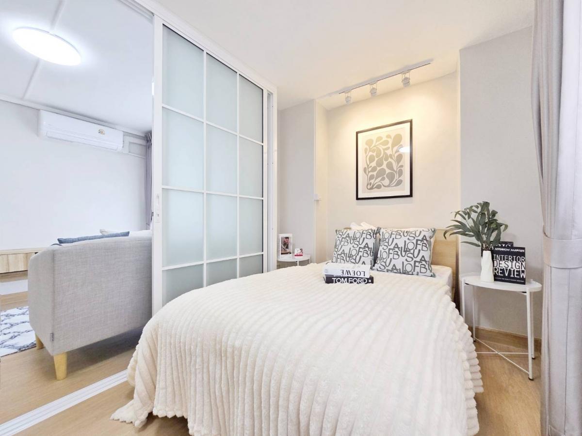 ขายคอนโดเสรีไทย-นิด้า : 🔥 อย่ารอช้า! คอนโด 2 ห้องนอน 1 ห้องน้ำ  ระเบียงกว้างนั่งชิลๆ ได้ทุกวัน 📍ทำเลปัง ใกล้เดอะมอลล์ บางกะปิ 🌳อัสสกาญจน์เพลส🌳