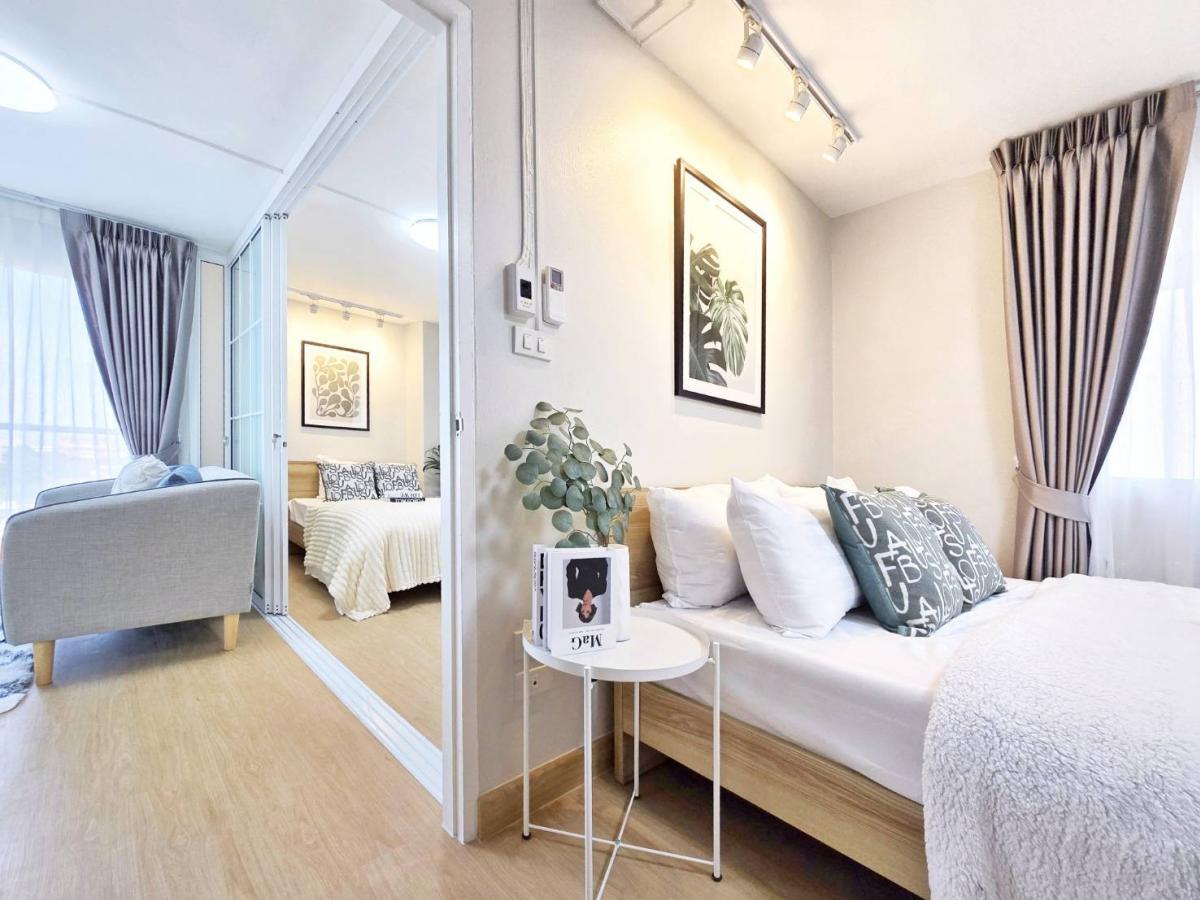 ขายคอนโดเสรีไทย-นิด้า : 🔥 อย่ารอช้า! คอนโด 2 ห้องนอน 1 ห้องน้ำ  ระเบียงกว้างนั่งชิลๆ ได้ทุกวัน 📍ทำเลปัง ใกล้เดอะมอลล์ บางกะปิ 🌳อัสสกาญจน์เพลส🌳