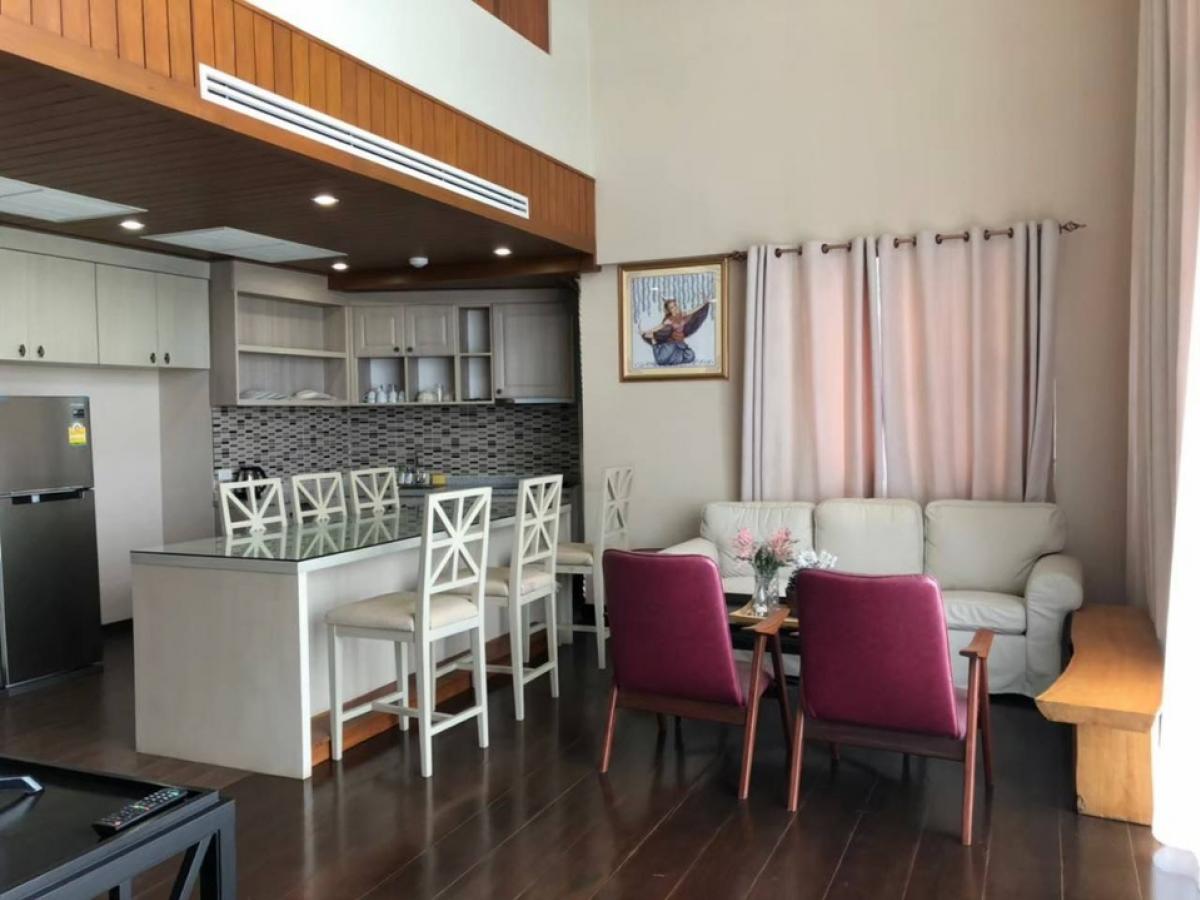 ขายคอนโด : 📢👇Relax among the mountains with beautiful weather year-round, just a short distance from Bangkok. This 3-bedroom duplex offers open, expansive views