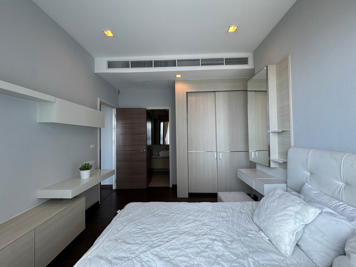 ให้เช่าคอนโดพระราม 9 เพชรบุรีตัดใหม่ RCA : ให้เช่า คอนโด Q asoke 1 ห้องนอน มีอ่างอาบน้ำ