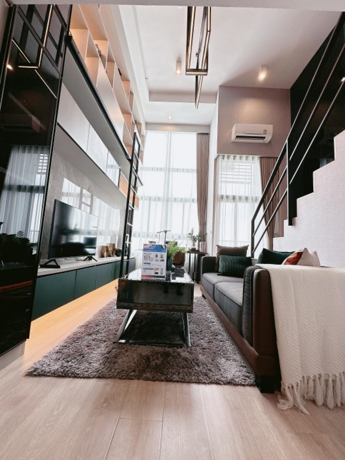 ขายคอนโดพระราม 9 เพชรบุรีตัดใหม่ RCA : 𝐈𝐃𝐄𝐎 𝐀𝐬𝐨𝐤𝐞 𝐑𝐚𝐦𝐚𝟗 ห้องใหม่ 2 ชั้น ขายขาดทุน เข้าอยู่ได้เลย แต่งครบ พร้อมอยู่ 𝟓.𝟏 ล้าน ฟรีดาวน์ 0 บาท คอนโด เงินเหลือ