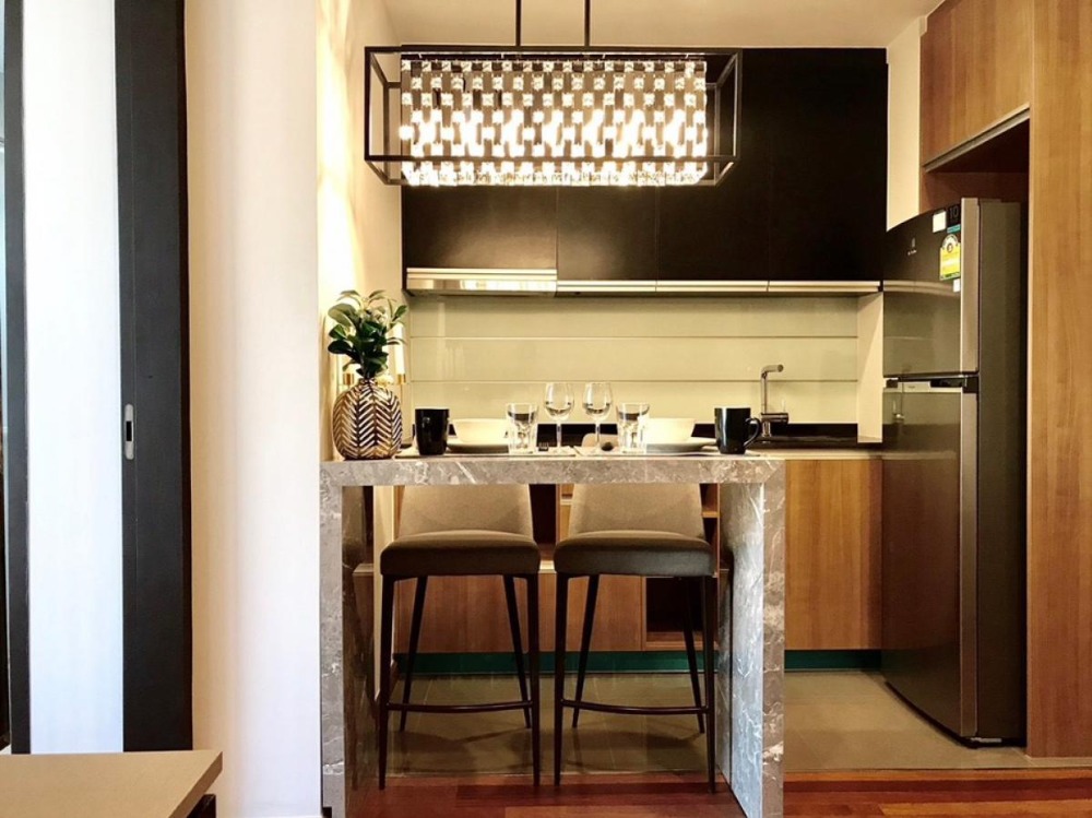 For SaleCondoRatchathewi,Phayathai : Wish Signature Midtown Siam 1【𝐒𝐄𝐋𝐋】🔥Luxury condo but still cool, fully built-in, with top-notch facilities, ready to move in🔥 Contact Line ID: @hacondo