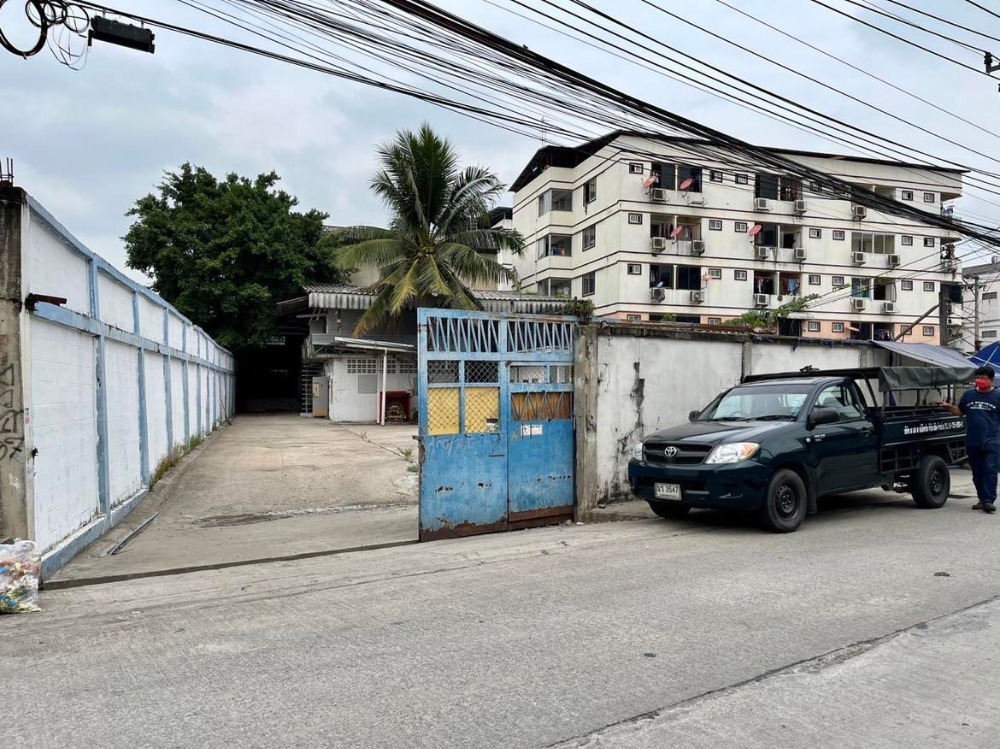 ขายโรงงานพระราม 2 บางขุนเทียน : ขายโรงงาน/โกดัง  1 ไร่  ใกล้โรงเรียนศิรินุสรณ์วิทยา  ซ.14 ม่วงสกุล  ถ.บางขุนเทียน ต.แสมดำ  อ.บางขุนเทียน  กรุงเทพ