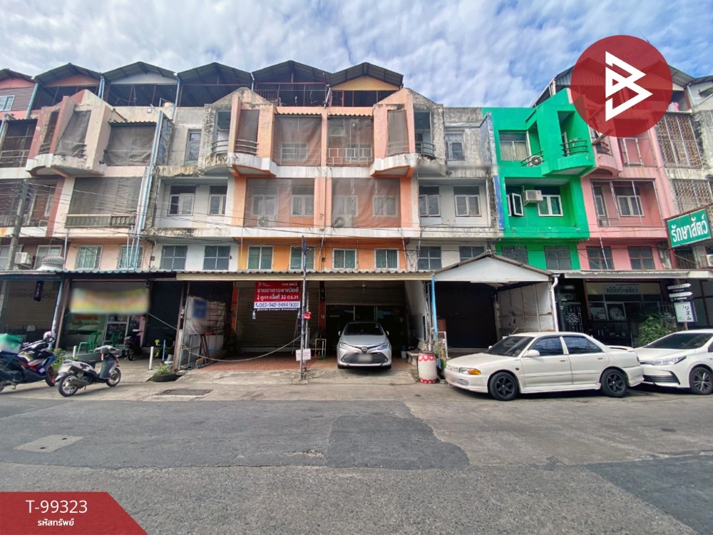 For SaleShop HousePathum Thani,Rangsit, Thammasat : For sale: 2 commercial buildings, Thanyapruek Village, Thanyaburi, Pathum Thani