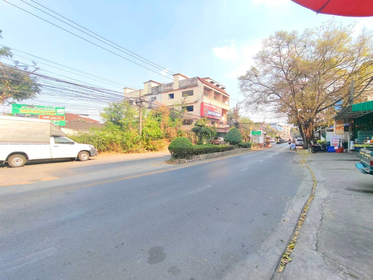 For SaleLandRamkhamhaeng, Hua Mak : Beautiful land plot 110 square wah, Ramkhamhaeng 60, near MRT Lam Sali, near community, good location, convenient transportation