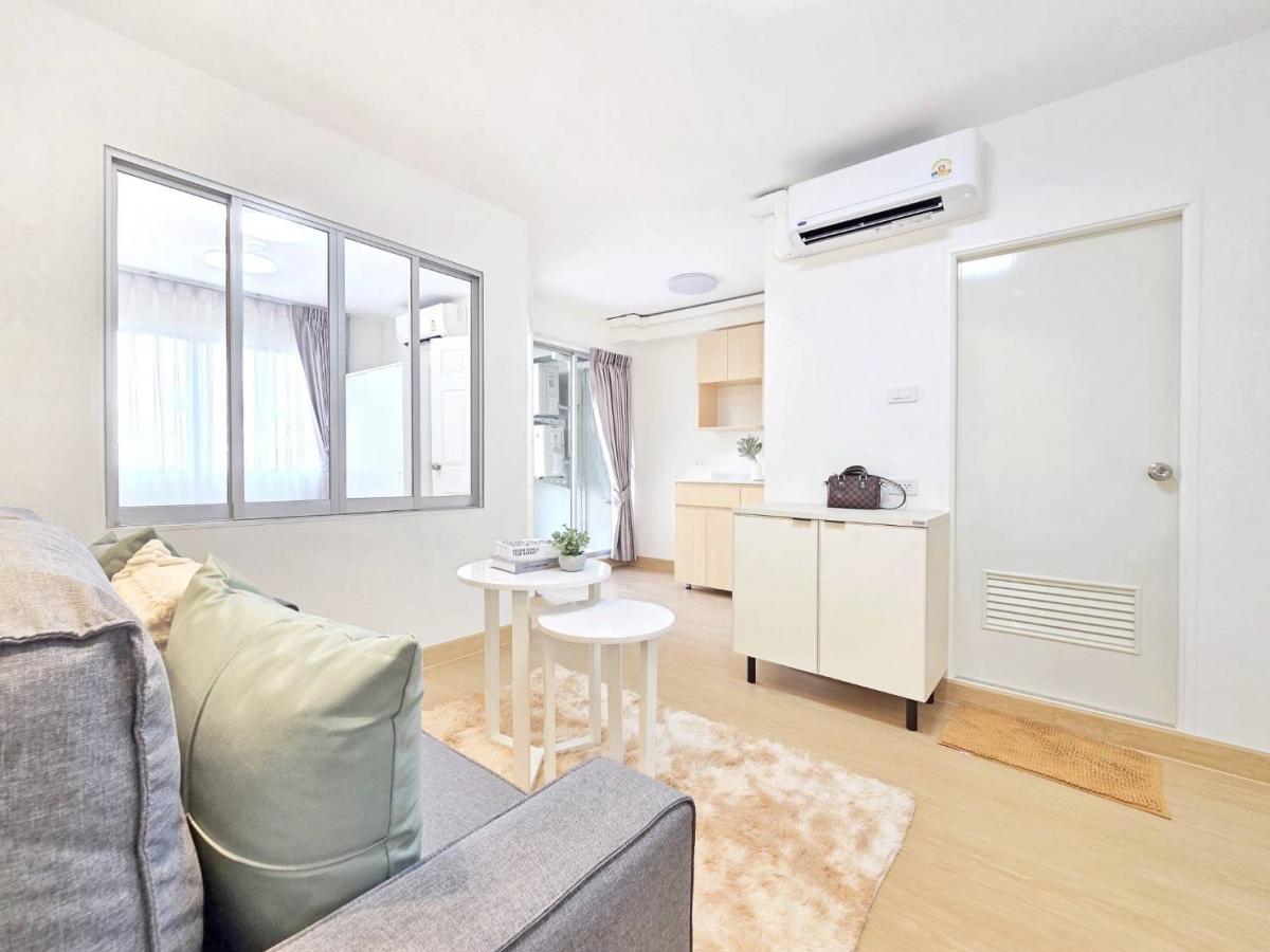 ขายคอนโดรามคำแหง หัวหมาก : ค่าเช่าเดือนละหลายพัน แป๊บเดียวก็หายไป แต่ถ้าจ่ายเท่ากันแล้วได้เป็นเจ้าของเองดีกว่าไหม? 🌿ลุมพินี คอนโดทาวน์ บดินทร์เดชา-รามคำแหง (Lumpini CondoTown Bodindecha-Ramkhamhaeng)🌿 พร้อมให้คุณมีบ้านเป็นของตัวเอง ในราคาที่คุ้มกว่าเช่า 💸