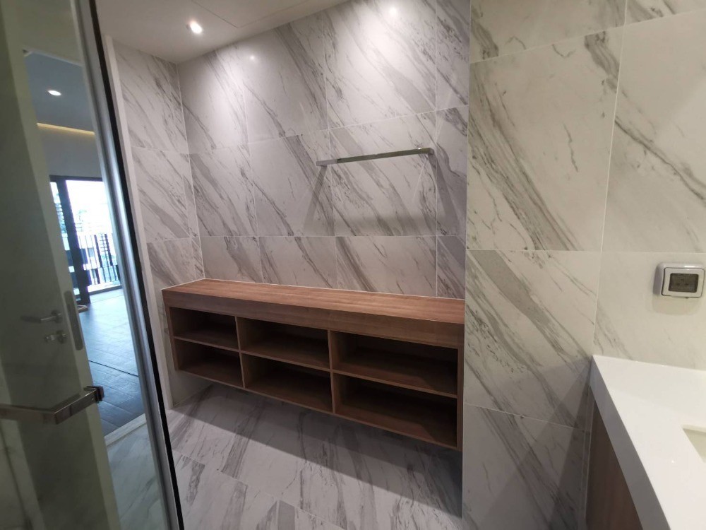 For SaleCondoSukhumvit, Asoke, Thonglor : S-MNQ105 Condo for sale, Muniq Sukhumvit 23, 18th floor, city view, 42.5 sq m., 1 bedroom, 1 bathroom, 12.36 million, 064-959-8900