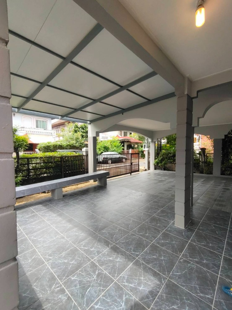 For SaleHouseNawamin, Ramindra : Urgently sale, Detached house, ready to move in, near shopping malls, markets, schools, expressway entrance/exit points