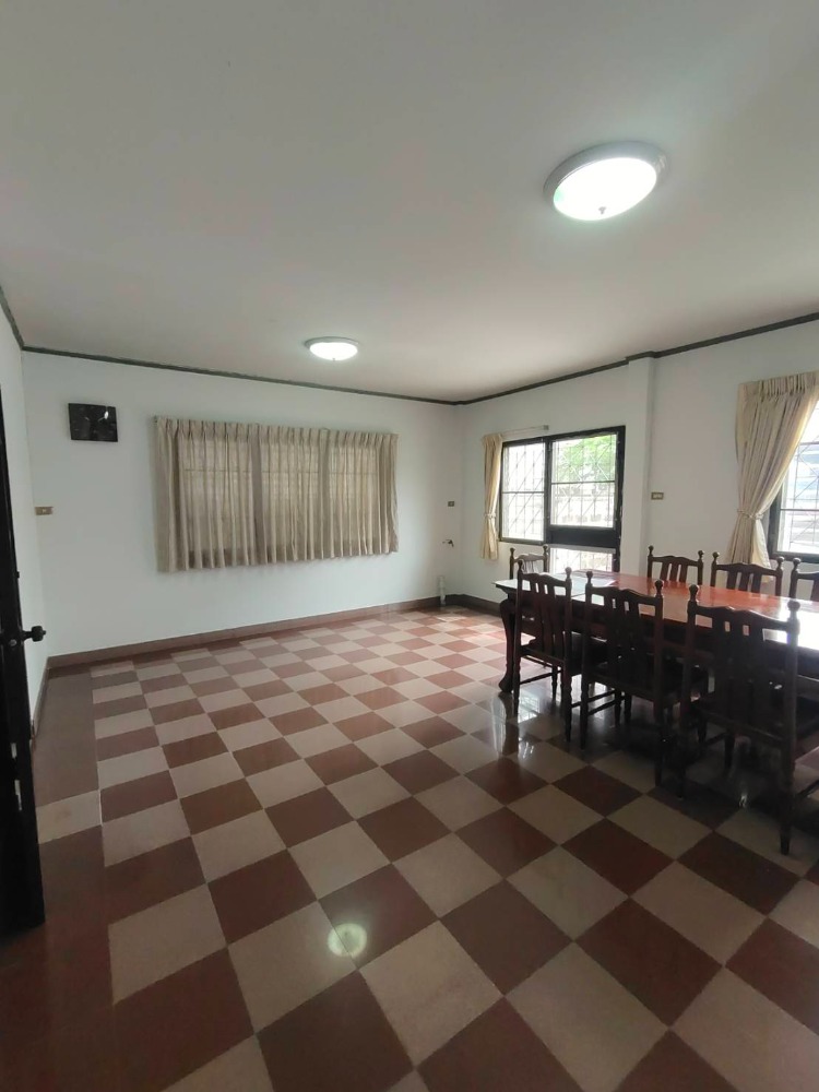 For SaleHouseNawamin, Ramindra : Urgently sale, Detached house, ready to move in, near shopping malls, markets, schools, expressway entrance/exit points