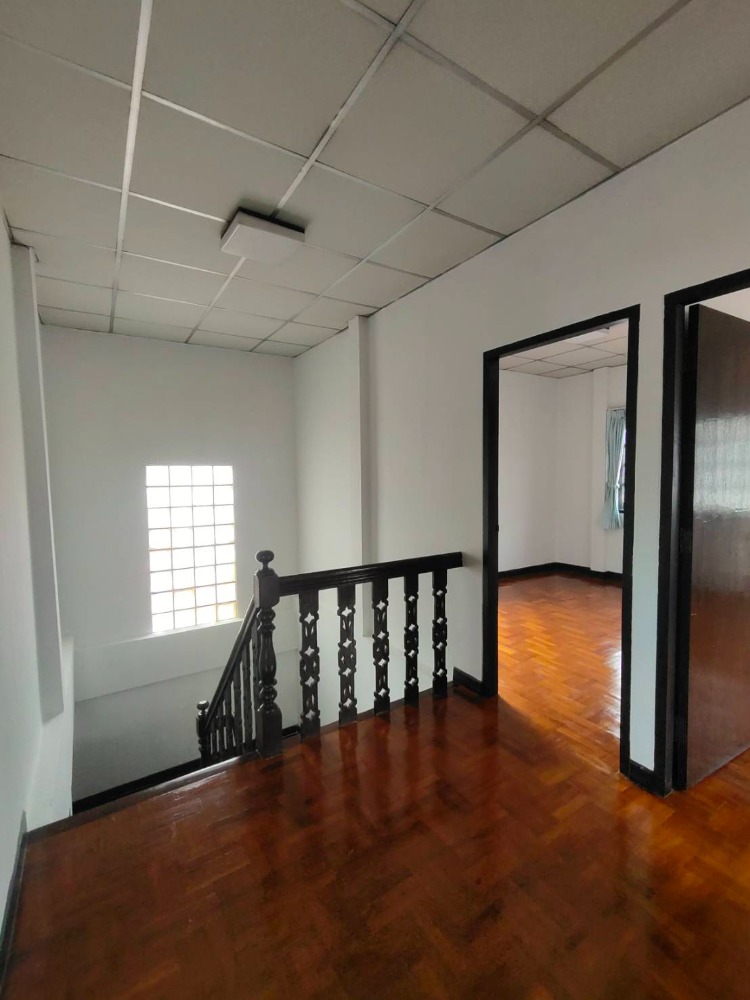 For SaleHouseNawamin, Ramindra : Urgently sale, Detached house, ready to move in, near shopping malls, markets, schools, expressway entrance/exit points