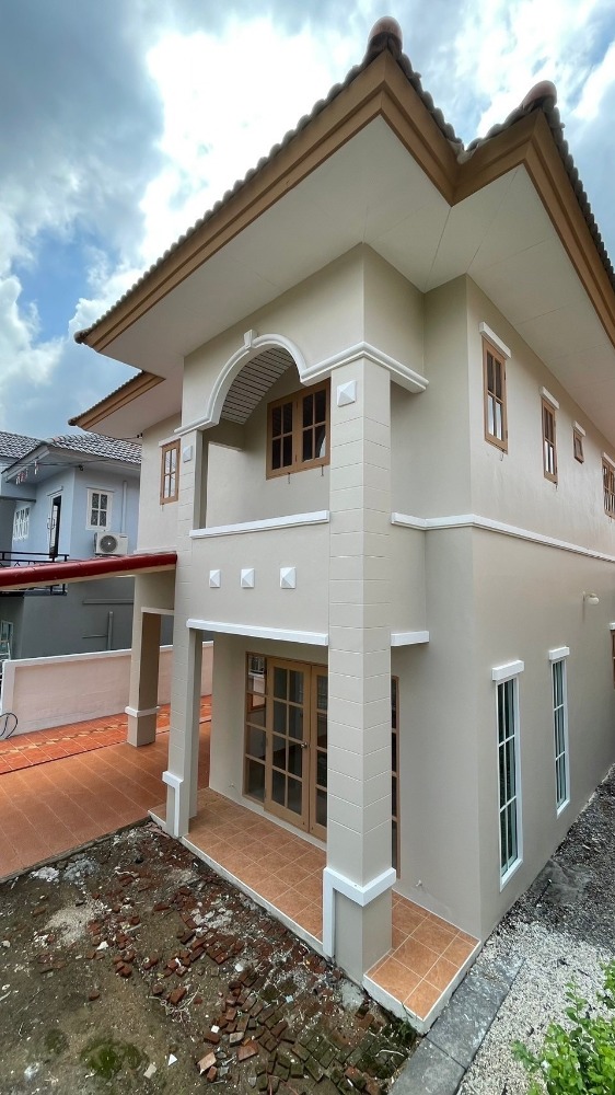 ขายบ้านนนทบุรี บางใหญ่ บางบัวทอง : ขายด่วน! บ้านแฝดสวย บรรยากาศดี ม.ลลิล อิน เดอะ พาร์ค บางใหญ่