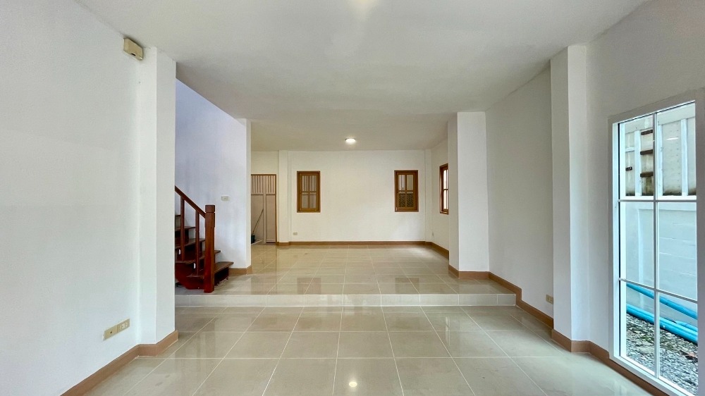 ขายบ้านนนทบุรี บางใหญ่ บางบัวทอง : ขายด่วน! บ้านแฝดสวย บรรยากาศดี ม.ลลิล อิน เดอะ พาร์ค บางใหญ่