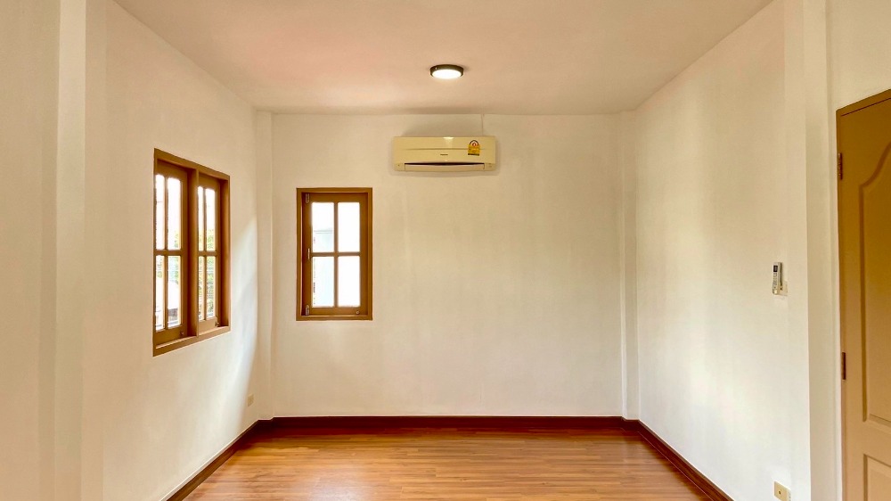 ขายบ้านนนทบุรี บางใหญ่ บางบัวทอง : ขายด่วน! บ้านแฝดสวย บรรยากาศดี ม.ลลิล อิน เดอะ พาร์ค บางใหญ่