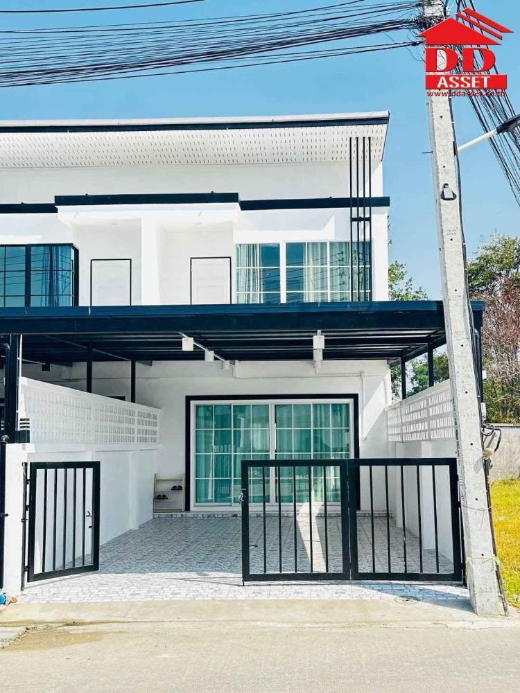 ขายบ้านพัทยา บางแสน ชลบุรี สัตหีบ : ขายทาวน์โฮม 2 ชั้น หมู่บ้านรัตนากร 18 ชลบุรี ห่างถนนสุขุมวิทเพียง 500 เมตร