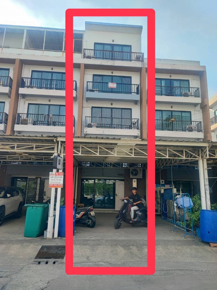 For RentHotel&Apartment BusinessPathum Thani,Rangsit, Thammasat : Dormitory for rent (building for rent), 1 unit, 4 floors, near Rangsit University