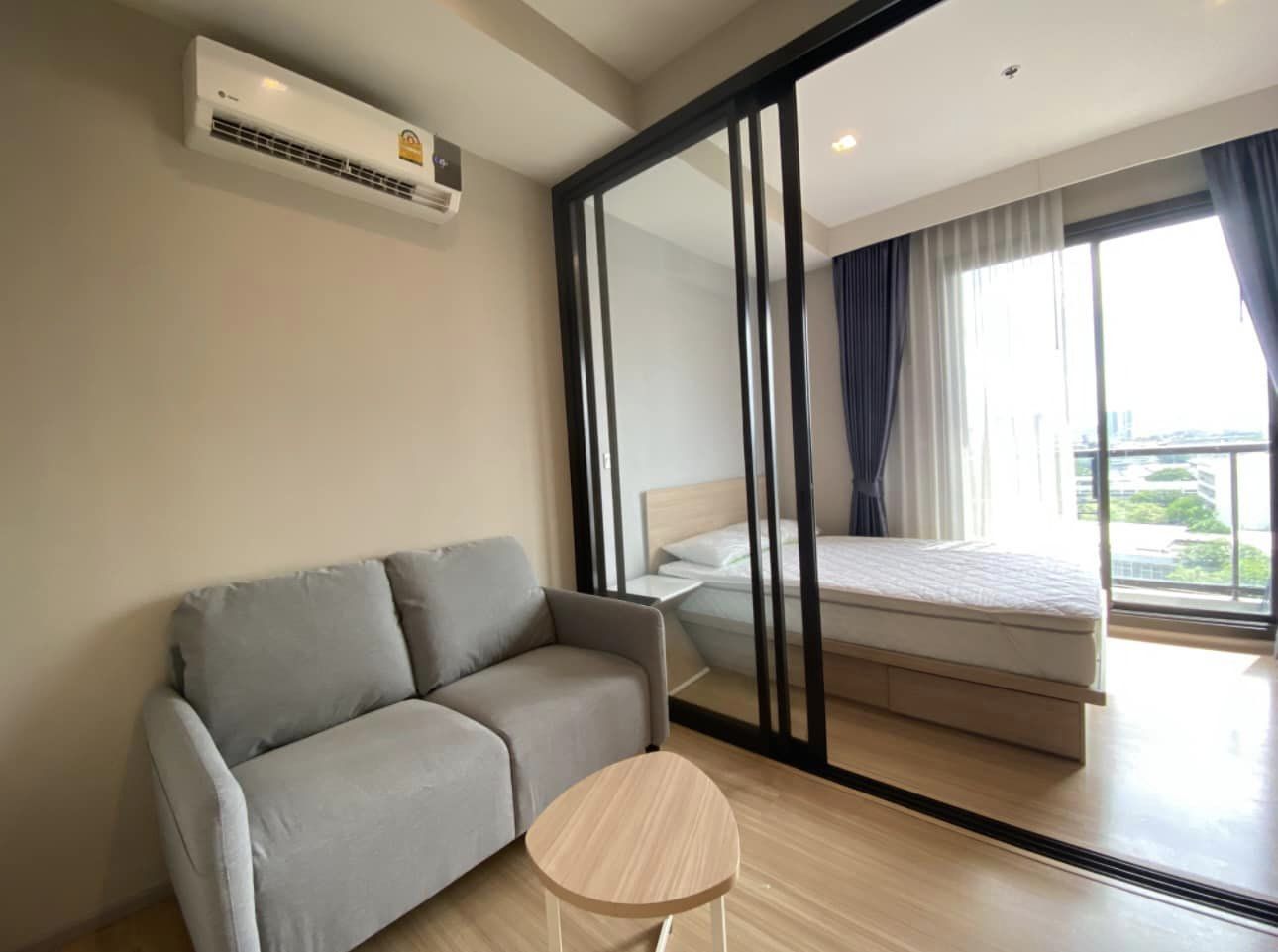 For RentCondoSapankwai,Jatujak : M Jatujak, 1 bed, 18000 per month