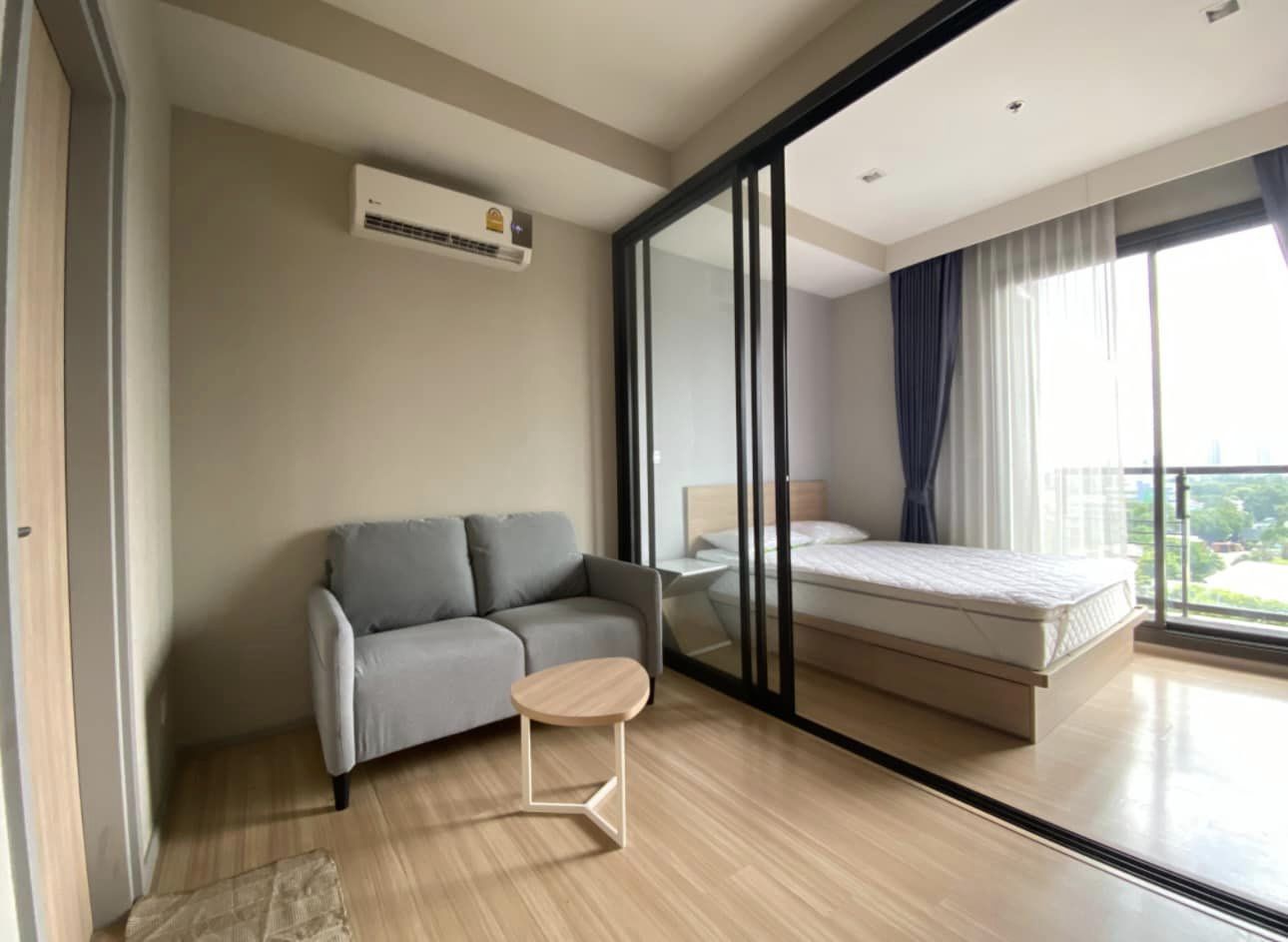 For RentCondoSapankwai,Jatujak : M Jatujak, 1 bed, 18000 per month