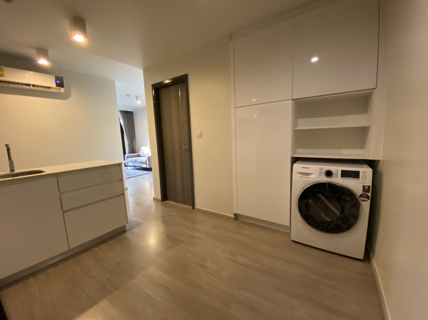 ให้เช่าคอนโดวิทยุ ชิดลม หลังสวน : Maestro 02 Ruamrudee, 2 bed, 32000 per month