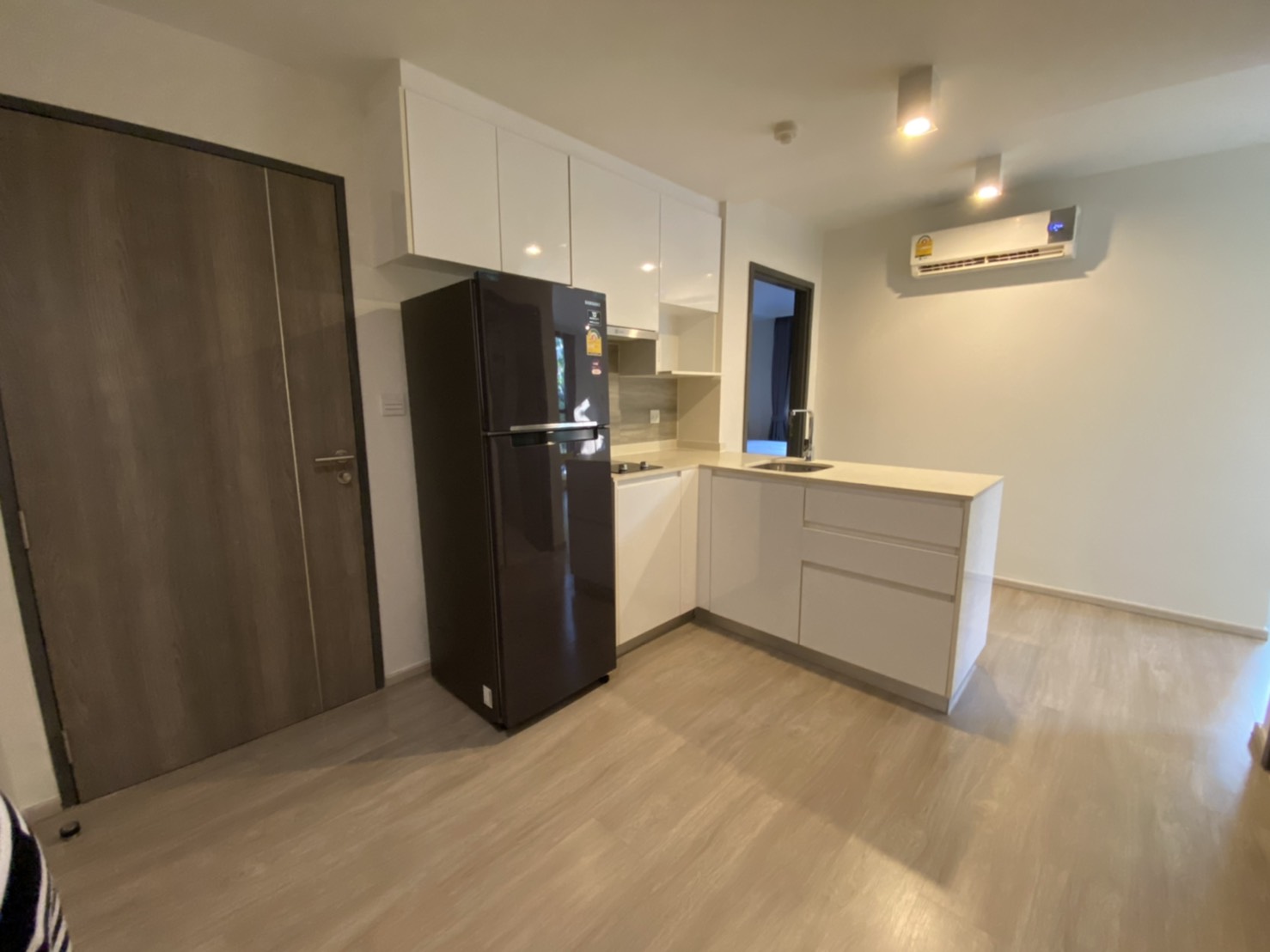 ให้เช่าคอนโดวิทยุ ชิดลม หลังสวน : Maestro 02 Ruamrudee, 2 bed, 32000 per month