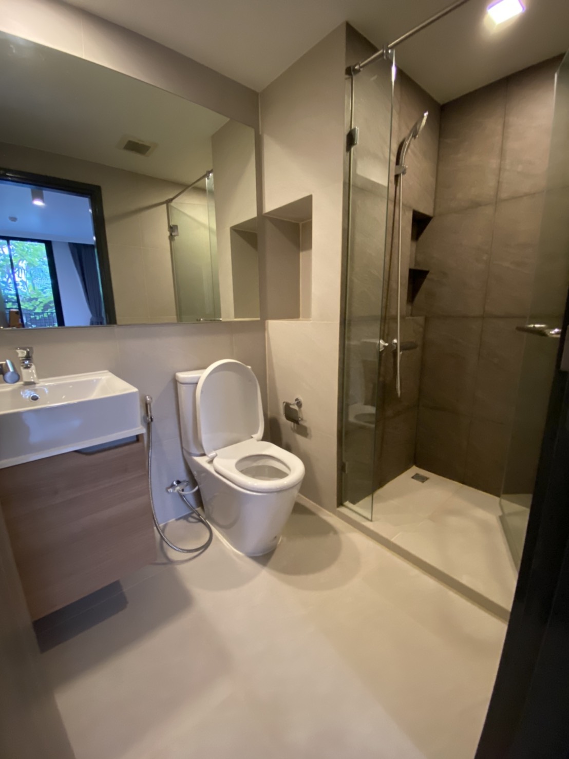 ให้เช่าคอนโดวิทยุ ชิดลม หลังสวน : Maestro 02 Ruamrudee, 2 bed, 32000 per month