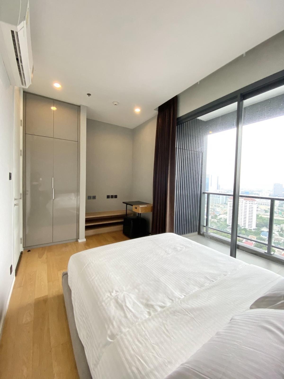 For SaleCondoLadprao, Central Ladprao : Luxury 3-bedroom 155 sq.m. at M Ladprao in the city centerClose to BTS Ha Yeak Ladprao for only 31.9 million!