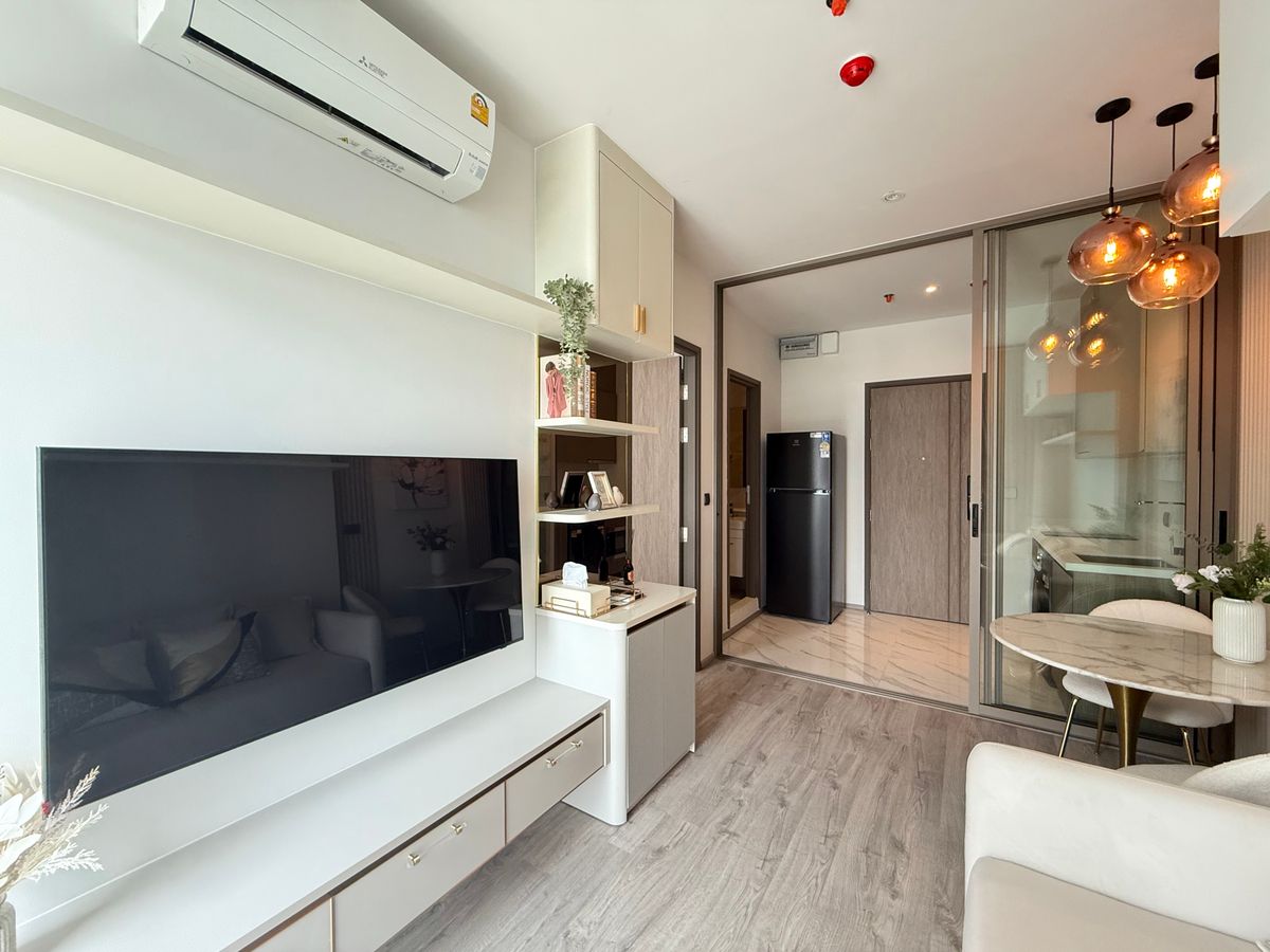 ให้เช่าคอนโดสุขุมวิท อโศก ทองหล่อ : ⚜️ Available now ! Brand new unit 1 bed for rent rhythm ekkamai estate ⚜️