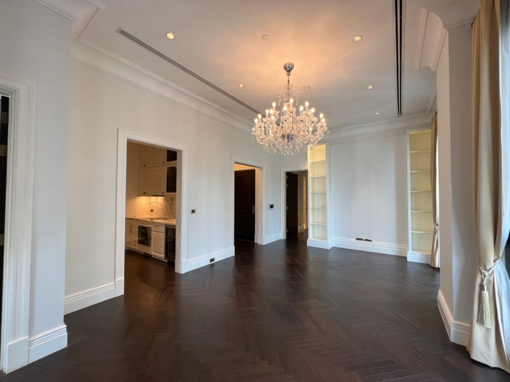 ขายคอนโดวิทยุ ชิดลม หลังสวน : Best Deal!! 98Wireless 2brs size 121 sq.m. City View 85.5MB