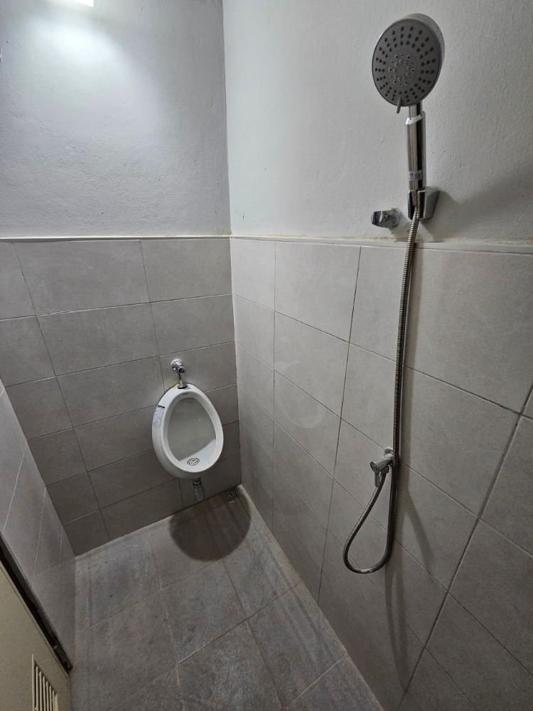 For RentShop HouseKasetsart, Ratchayothin : Townhome Wat Phra Sri, available for rent, suitable for use as an office, warehouse, etc.