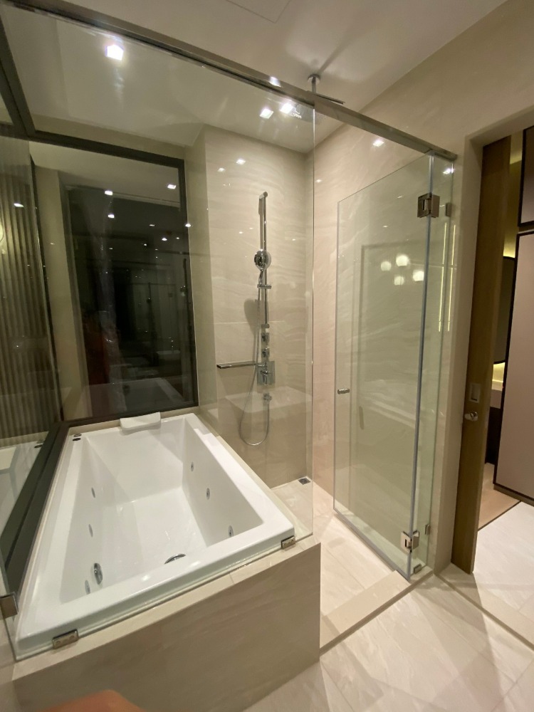 ขายคอนโดสีลม ศาลาแดง บางรัก : Ashton Silom【𝐒𝐄𝐋𝐋】🔥 คอนโดสุด LUXURY  บิ้วอินแน่น เฟอร์นิเจอร์ครบ วิวเมือง พร้อมเข้าอยู่ 🔥  ติดต่อไลน์ไอดี: @hacondo