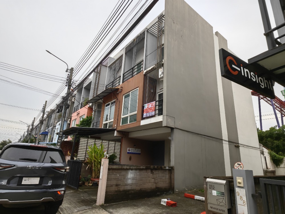 For SaleTownhomeNawamin, Ramindra : 3-storey townhouse, Greenwich Ram Intra, on Ram Intra Road, end unit, not connected to anyone at the back