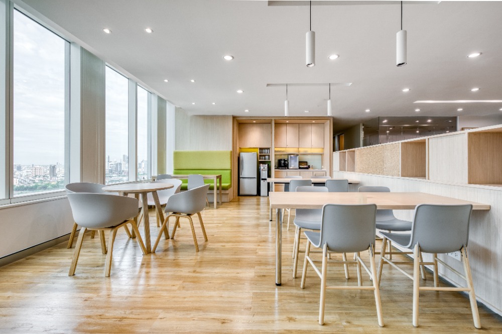 ให้เช่าพุทธมณฑล ศาลายา : Coworking space in Regus Interchange 21