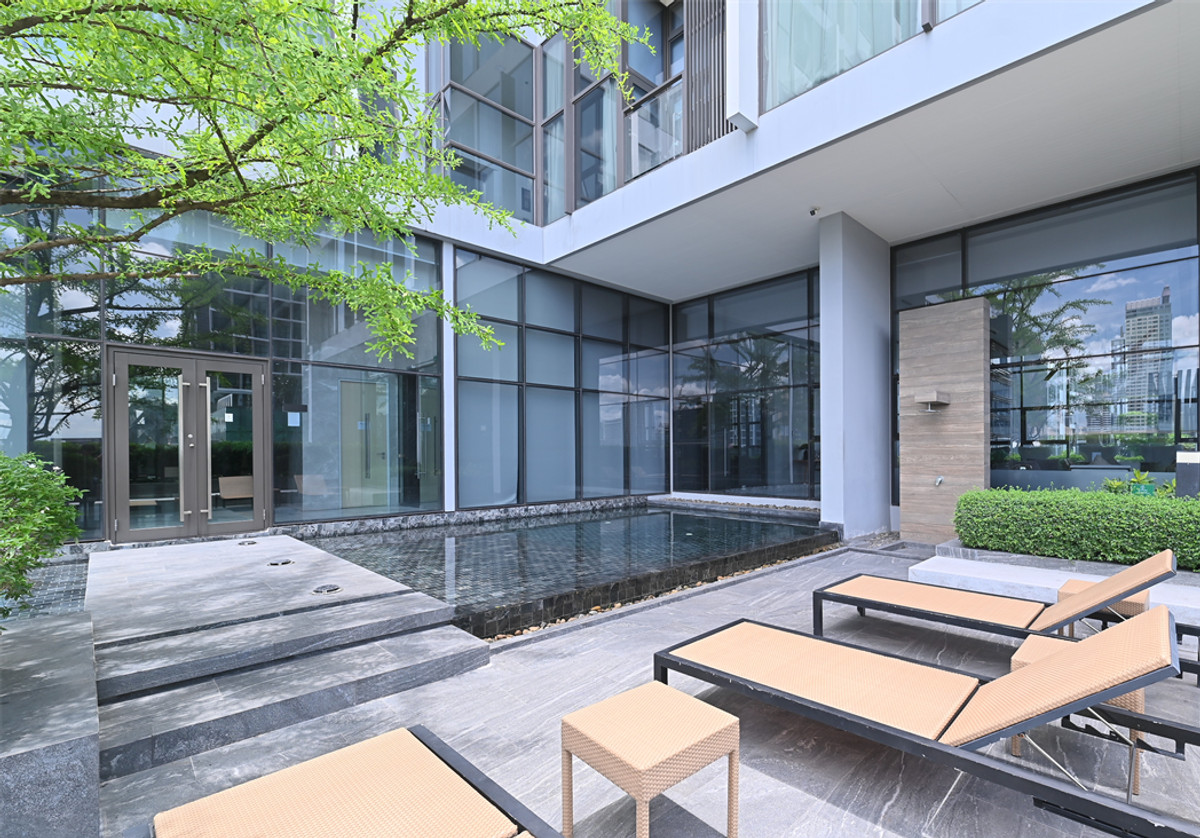 ðĨ āļāļēāļĒāļāđāļ§āļ!! āļāļāļāđāļ Chewathai Residence Asoke Loading...