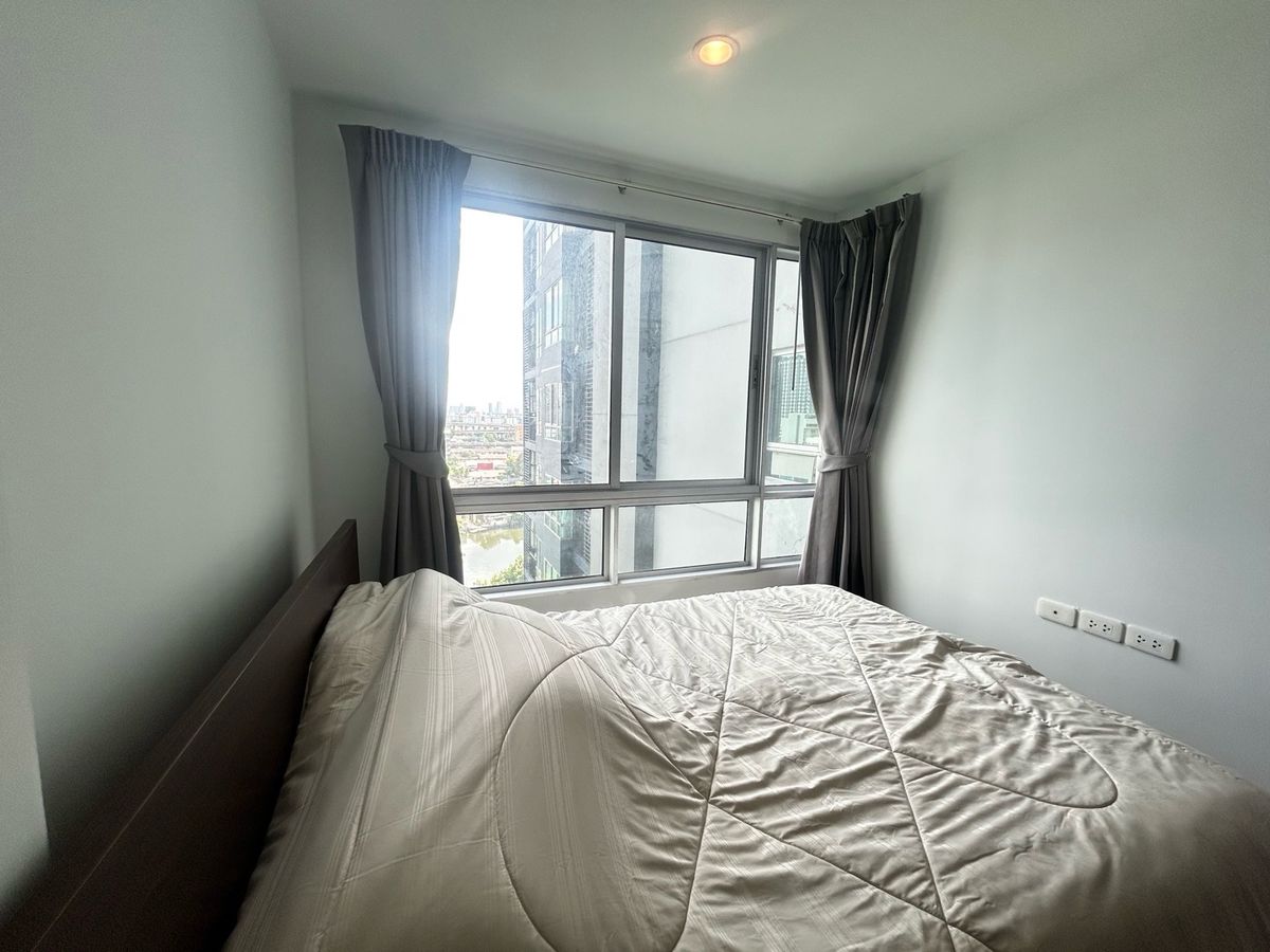 ขายคอนโดอ่อนนุช อุดมสุข : ขาย The base sukhumvit 77 ห้องวิวสระ พร้อมเข้าอยู่ค่ะ