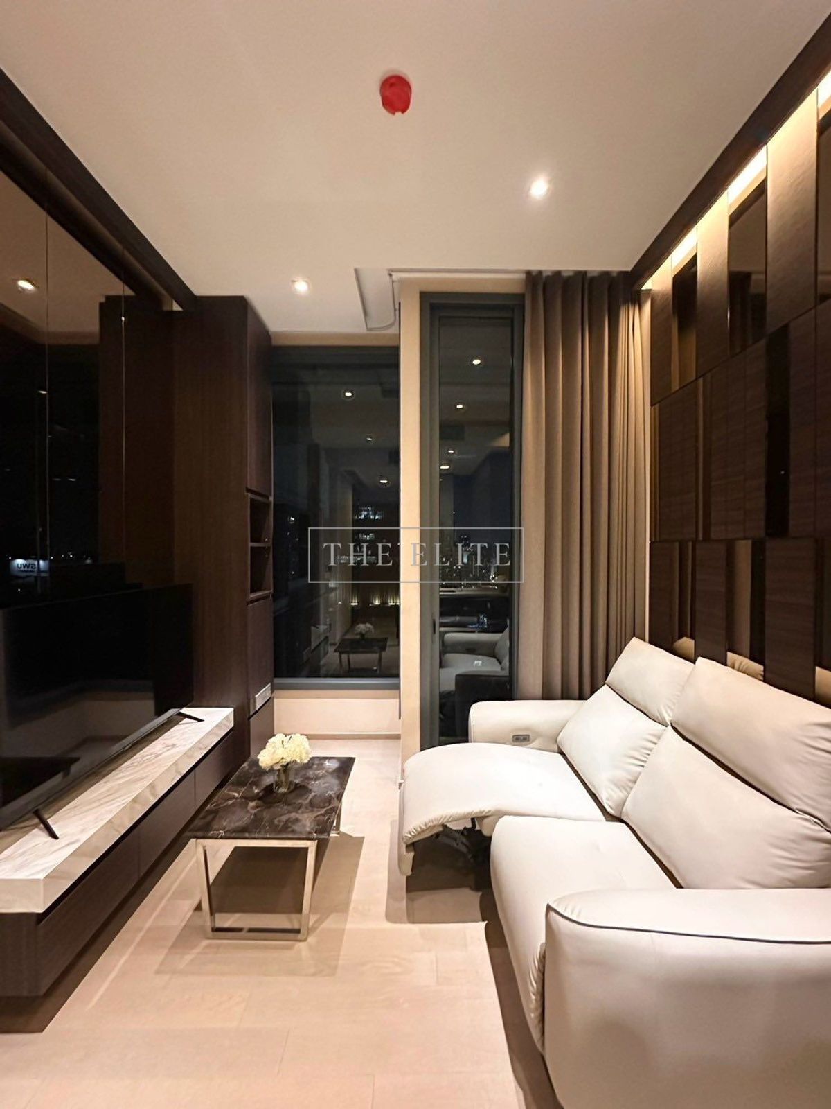 ขายคอนโดสุขุมวิท อโศก ทองหล่อ : 💥เจ้าของขายด่วน !! The Esse Asoke 💥ราคาถูกมาก ทำเลดี ชั้นสูง วิวสวย เดินทางสะดวก ใกล้ BTS-Asok 🚄