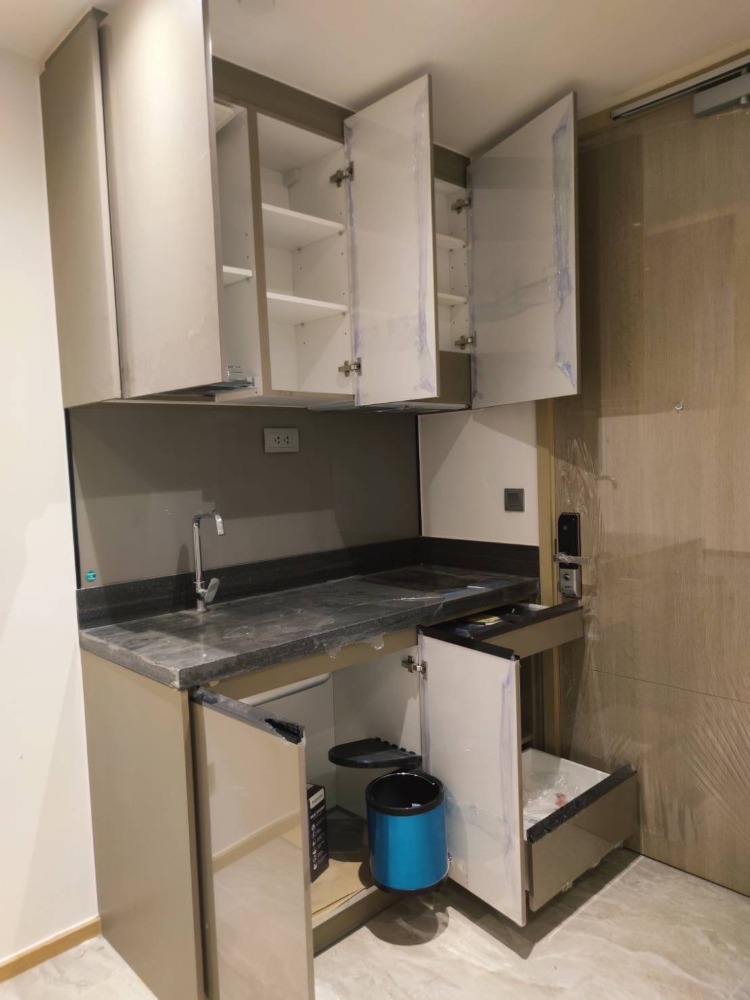 ให้เช่าคอนโดพระราม 9 เพชรบุรีตัดใหม่ RCA : Ashton Asoke Rama 40 sq.m. Eng 中 日 Please add LINE ID @806qphgn o8415o5483