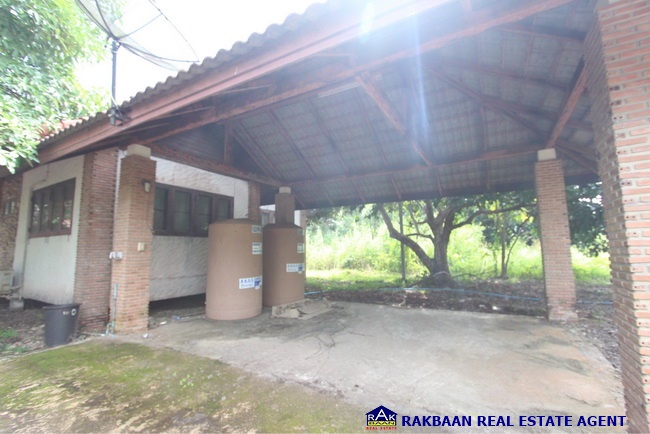 ขายที่ดินจันทบุรี : ขายที่ดิน Rabbit Hill Resort 1ไร่ 16วา พร้อมบ้านพักตากอากาศชั้นเดียว 2ห้องนอน 2ห้องน้ำ แวดล้อมด้วยภูเขา ด้านหลังเป็นลำธาร